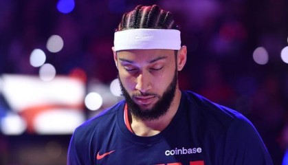 曝西蒙斯拒绝尼克斯提供的底薪合同 尚不确定是否继续打球